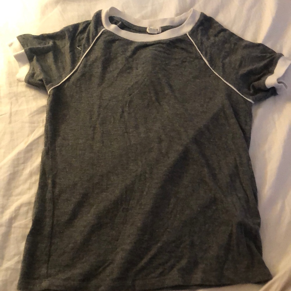 Simple light gray tee!